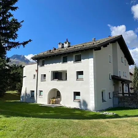 Chesa Muntanella Apartment Sils Maria
